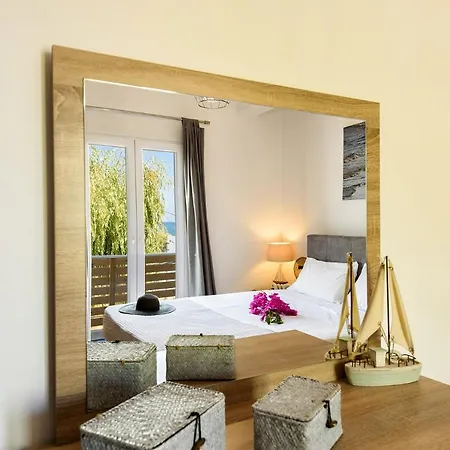 شقة Ragoussis Beachfront House